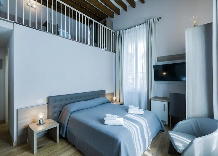 Vrooms All'Angolo Del Duomo Florence