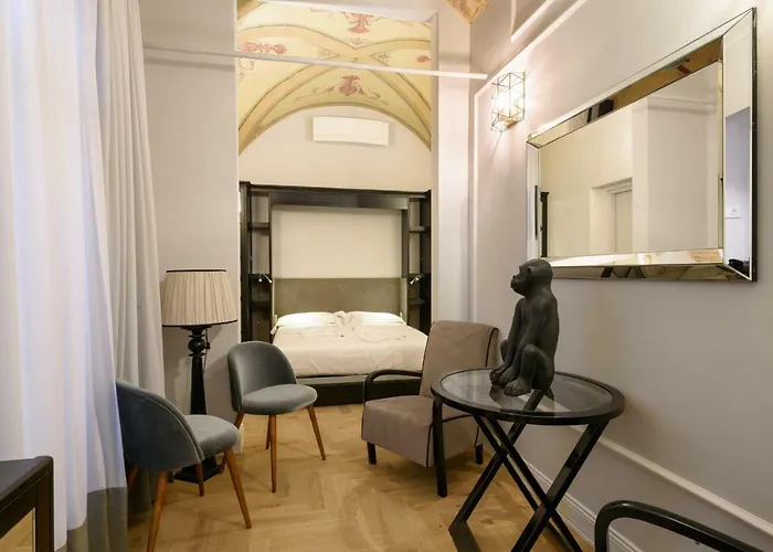 Vivaldi Luxury Suites Florence