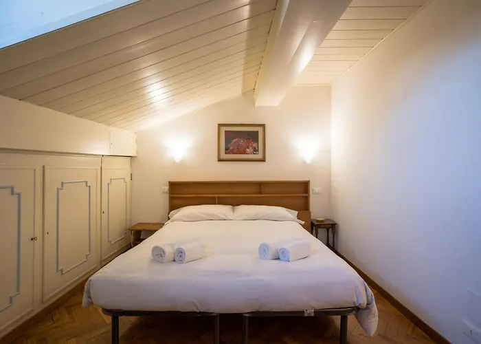 Aldobrandini Apartment Florence