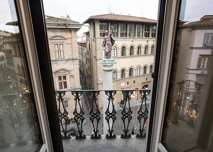 Tornabuoni View Bed & Breakfast Florence